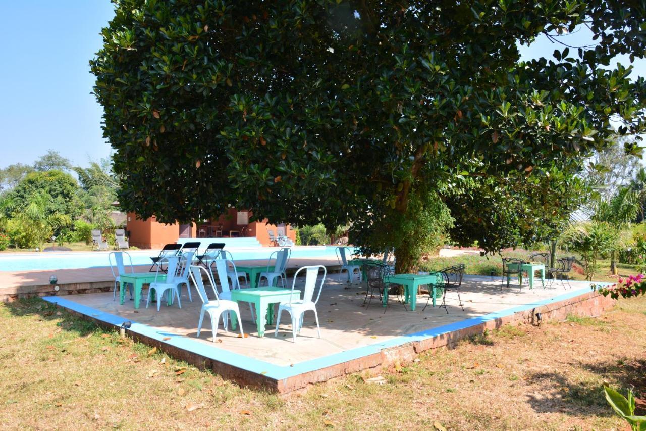 Red Earth Kabini Begur Luaran gambar