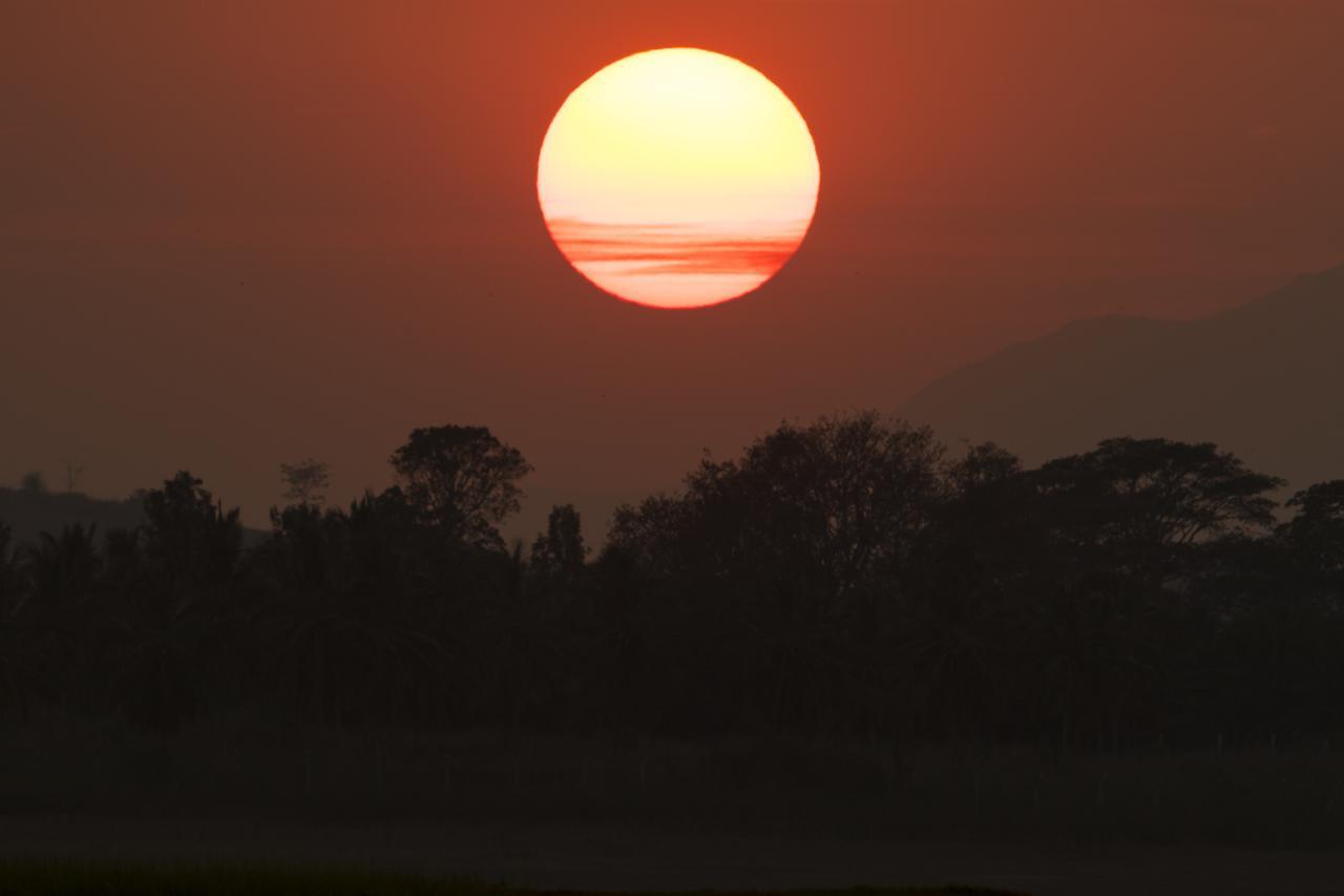 Red Earth Kabini Begur Luaran gambar